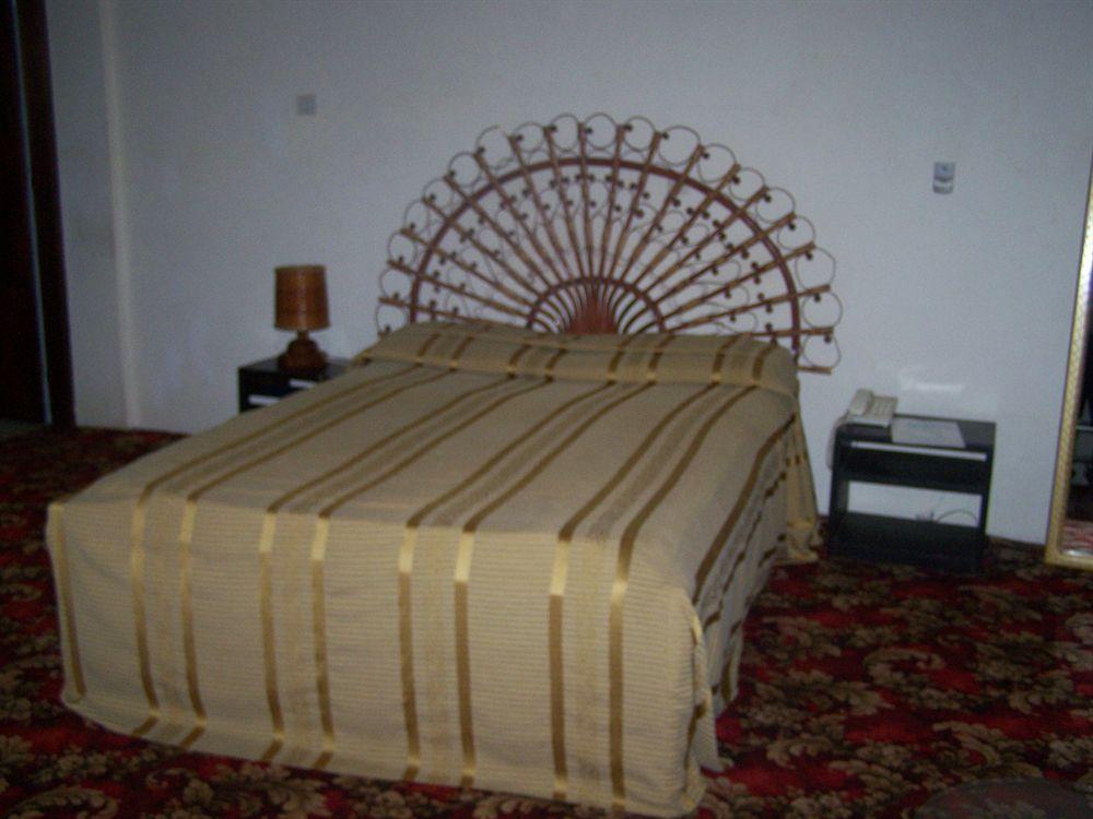 Hotel Azur Yaoundé Exteriör bild