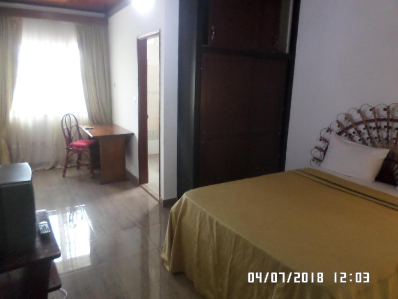 Hotel Azur Yaoundé Exteriör bild