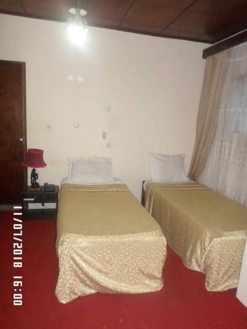 Hotel Azur Yaoundé Exteriör bild
