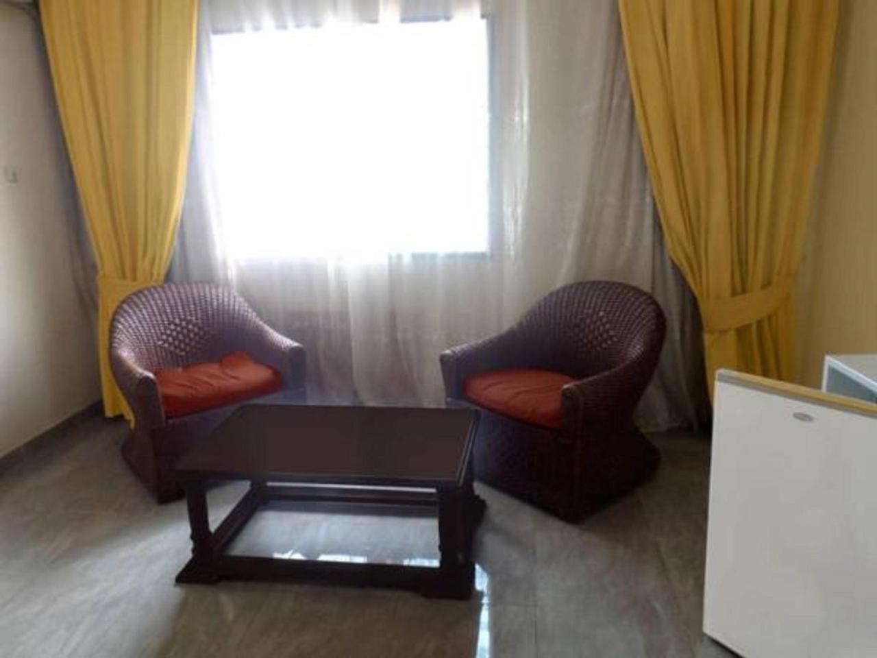 Hotel Azur Yaoundé Exteriör bild