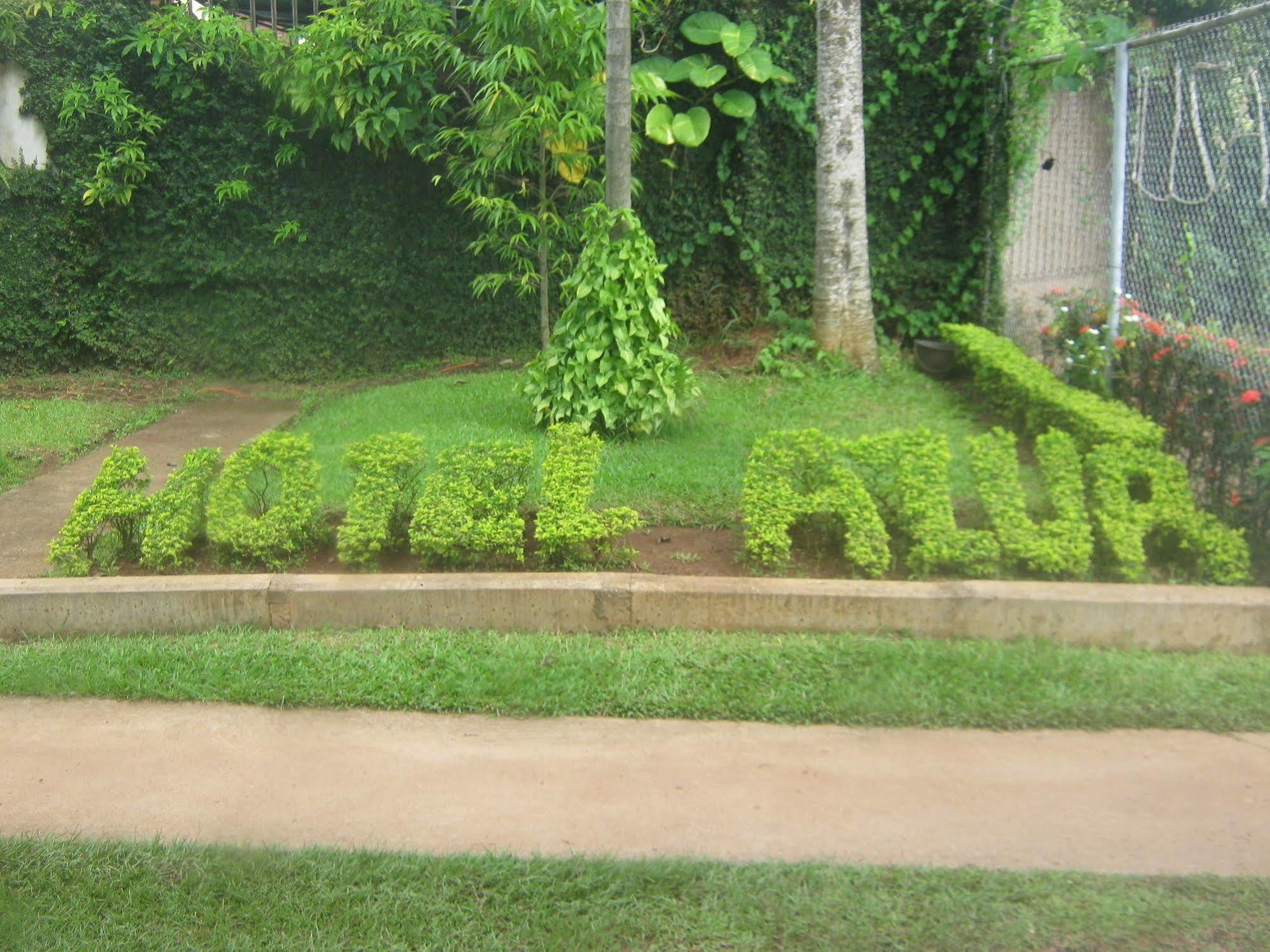 Hotel Azur Yaoundé Exteriör bild