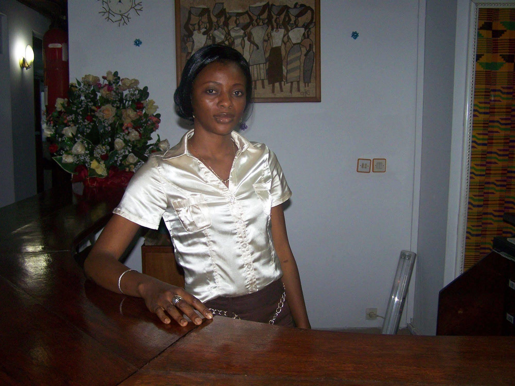 Hotel Azur Yaoundé Exteriör bild